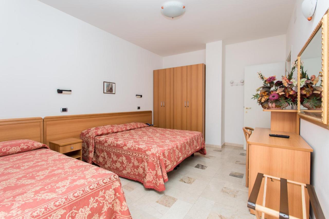 Hotel Residence Des Bains Cesenatico Eksteriør billede