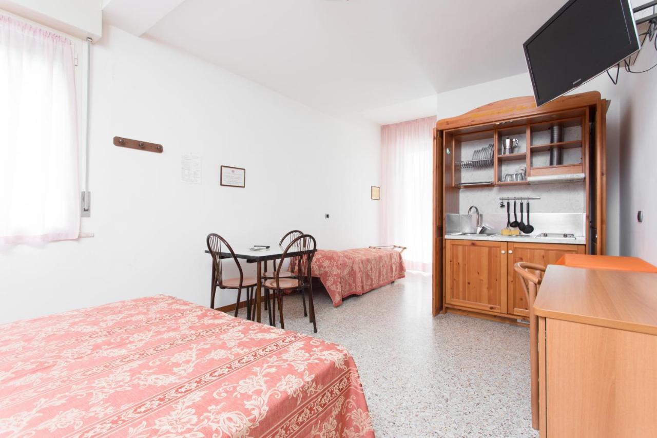 Hotel Residence Des Bains Cesenatico Eksteriør billede