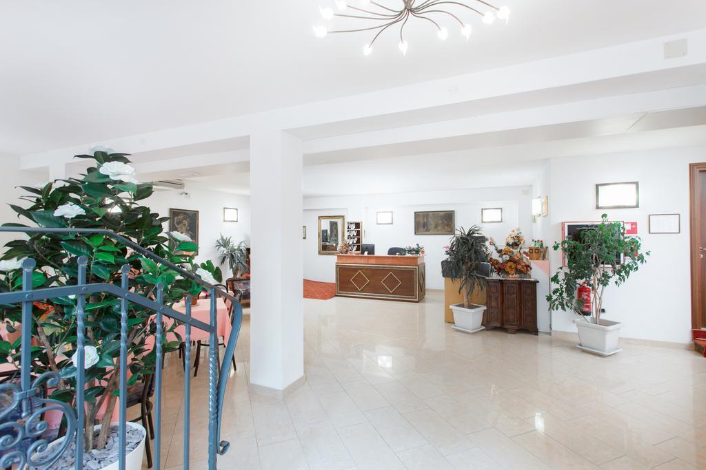 Hotel Residence Des Bains Cesenatico Eksteriør billede