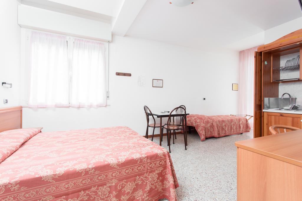 Hotel Residence Des Bains Cesenatico Eksteriør billede